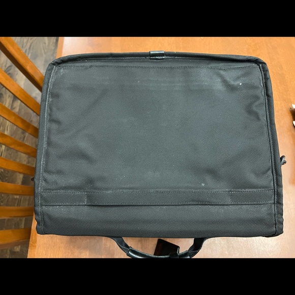 TUMI Arrivè brief case bag - Picture 7 of 8